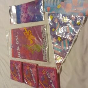 Nwt Rock on party set 6 pc